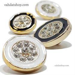 دکمه 2 سایز پایه دار دور طلایی کرم مشکی