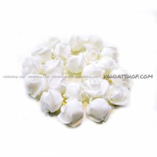 گل رز فومی سفید